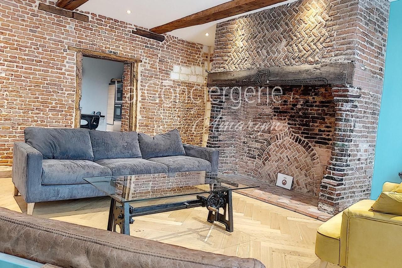 Aa13 - Le Victor Hugo - Sejour D'Exception Dans Un Appartement Historique Ault Exterior photo